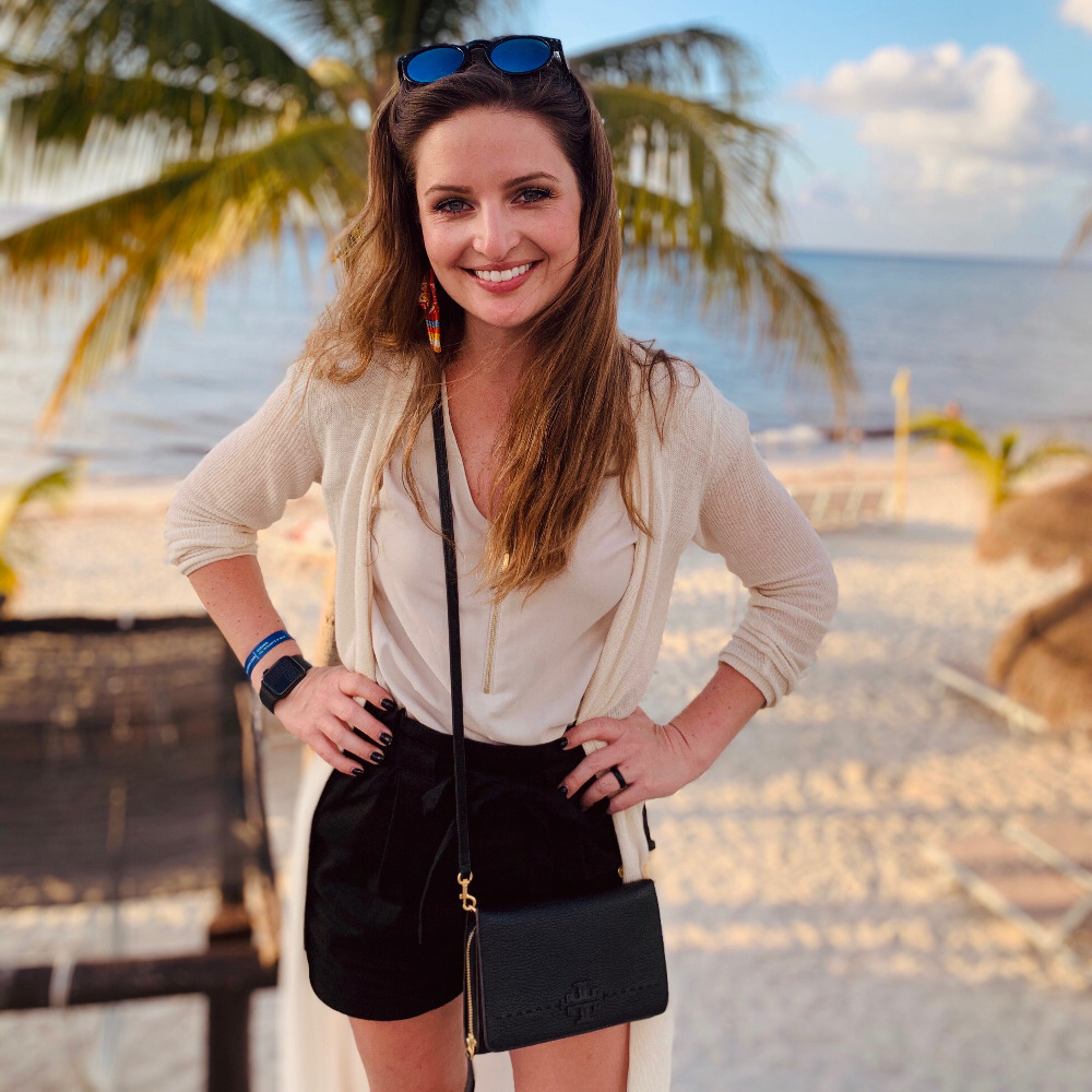 Meet your Posher, Holly